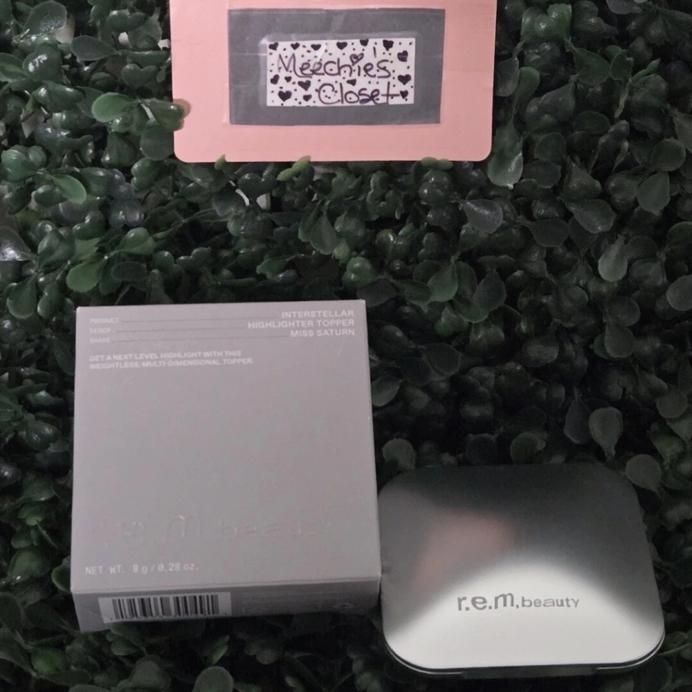r. e. m. Beauty Interstellar Highlighter Topper Miss Saturn 8g Full Size NIB